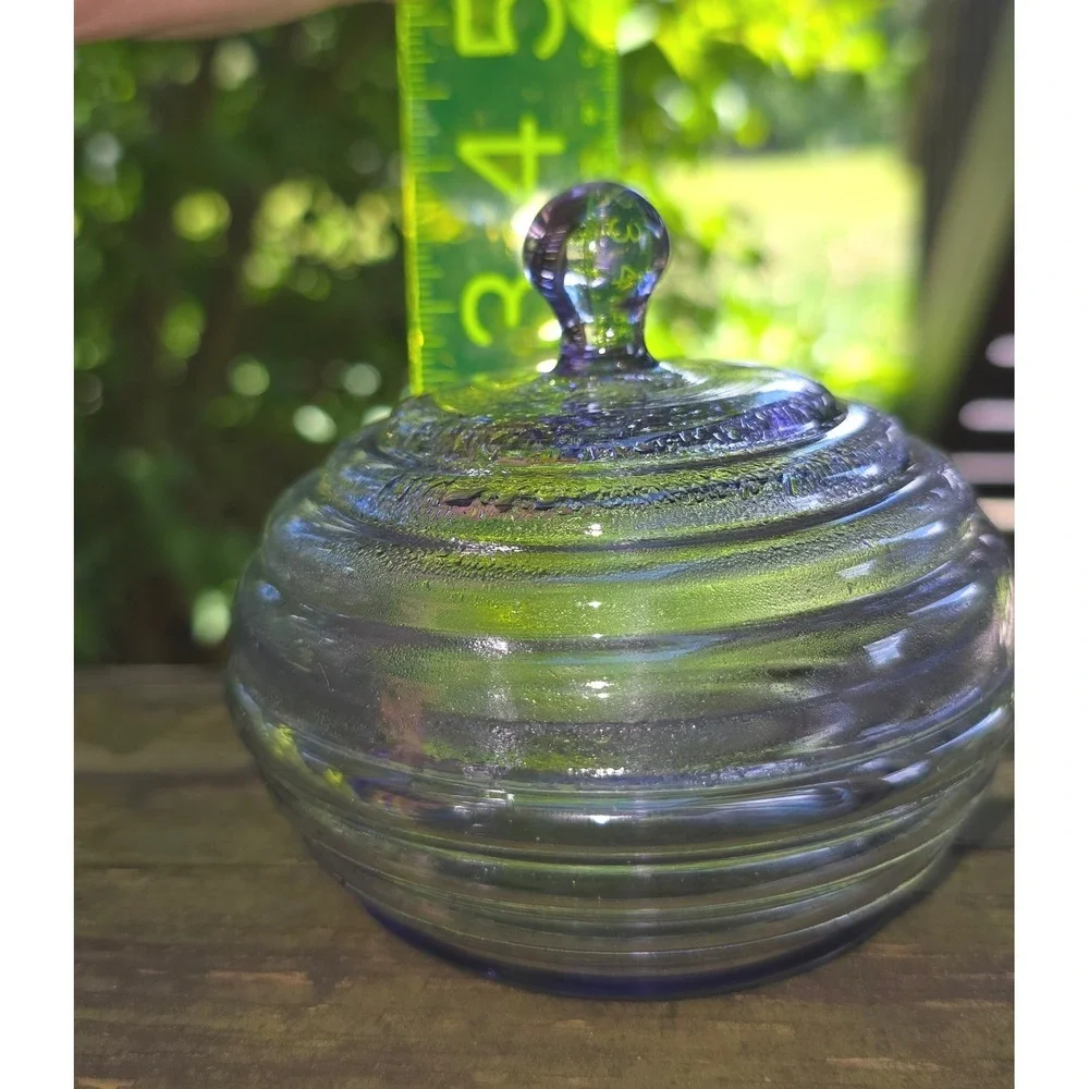 Vintage Lavender Purple Ribbed Glass Beehive Lidded‎ Trinket Dish Powder Jar